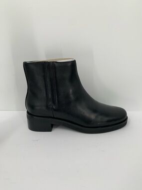 ABEO Traverse Ankle boots black leather chunky zipper comfort footbed new 10
